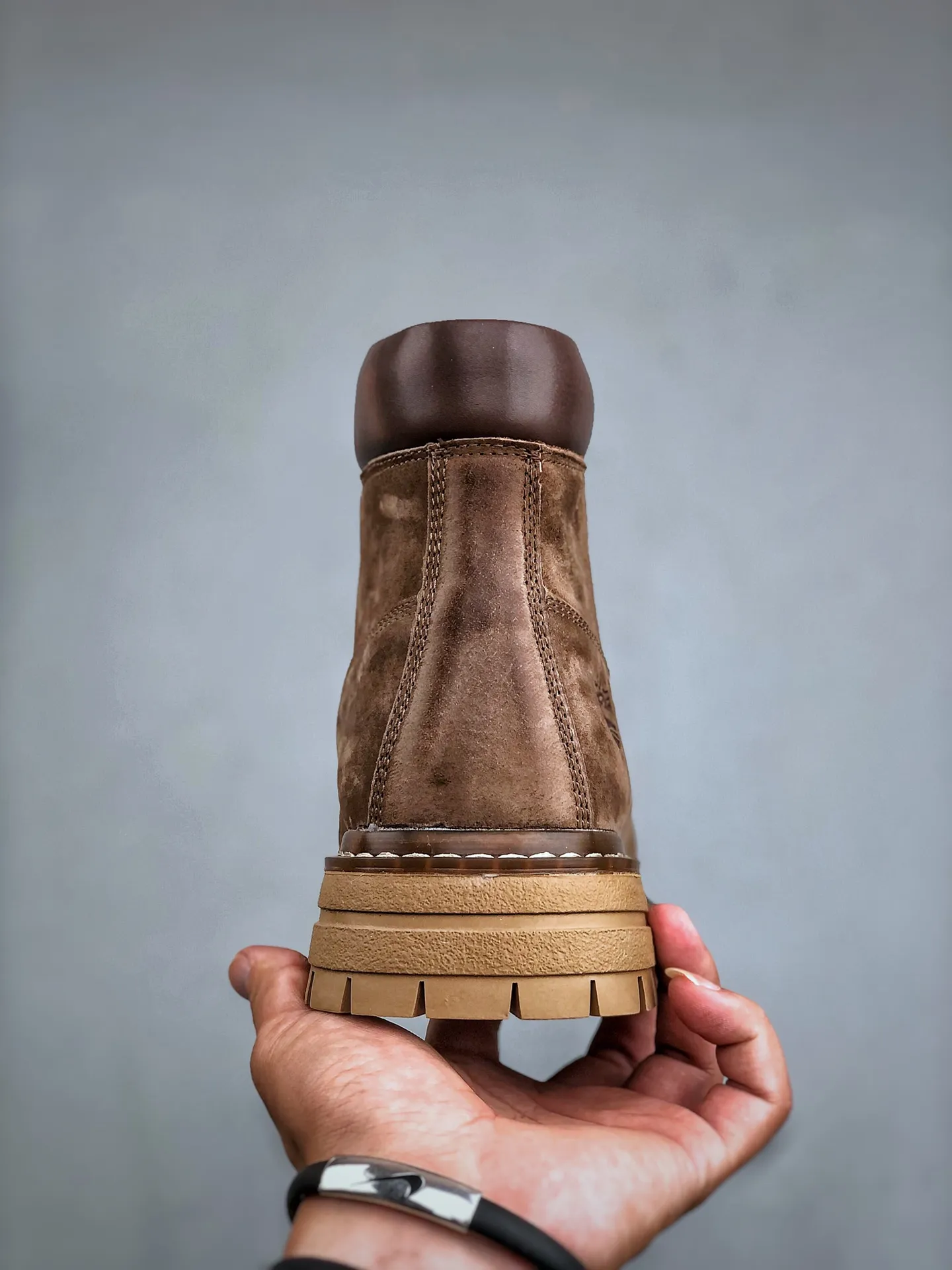 Local self-pickup💰560 supports store release. New goods🚀#Timberland Timberland/Timberland classic outdoor casual rhubarb boots series. Guangdong factory quality. Original box and original packaging. The fabric is made of Italian 🇮🇹 top-grade frosted fine-grained cowhide. It is paired with anti-odor and anti-corrosion genuine leather latex insoles to give you a perfect wearing experience. The quality is exquisite and durable. A must-have for sportsmen. Specializes in not looking handsome. High-quality and first-class foot feel. Size: 39 -44 (leather shoe size)